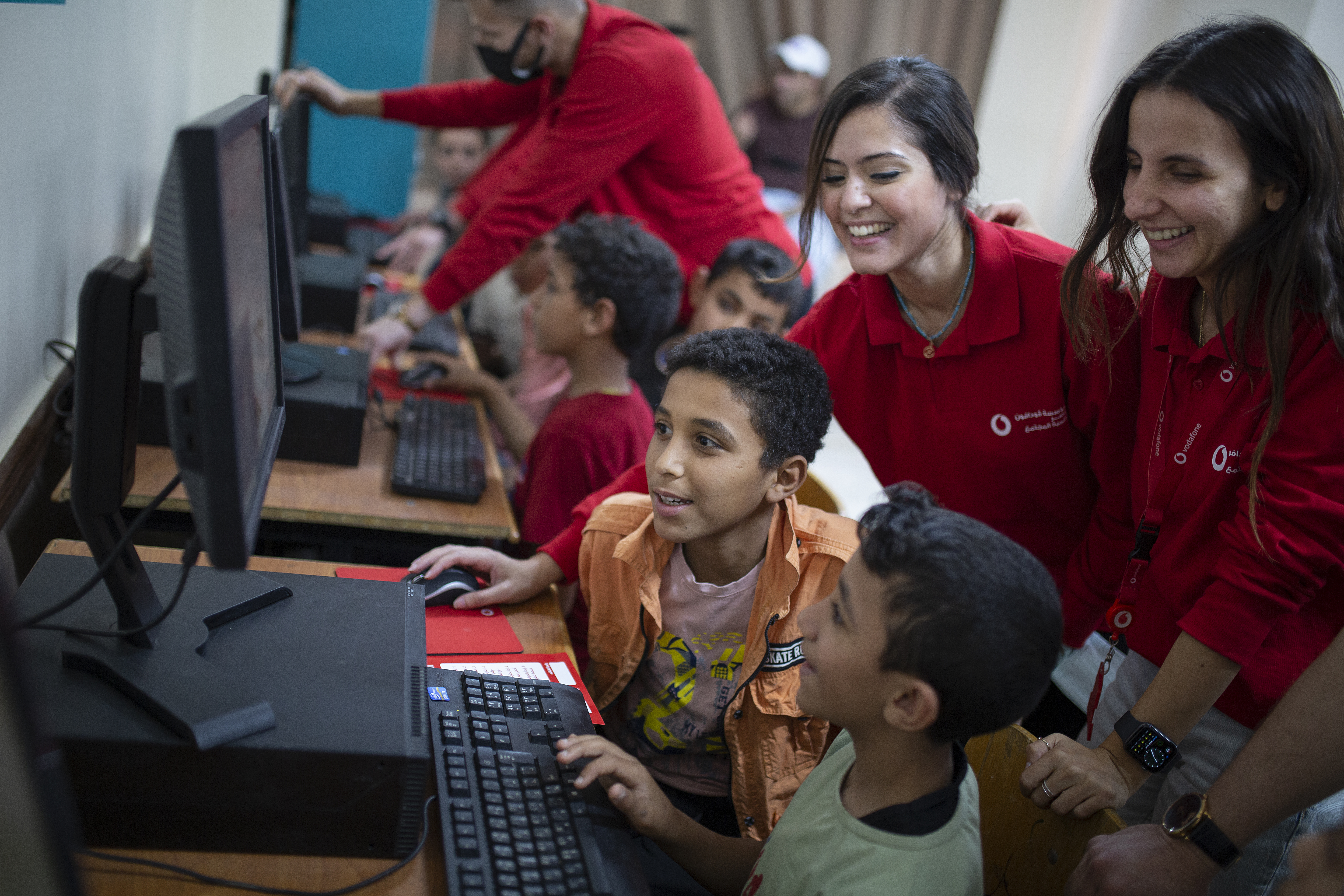 Lots of hands giving thumbs up